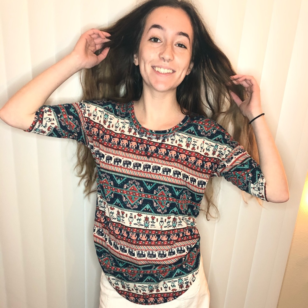 Cute mid sleeve shirt